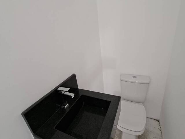 Sobrado para Venda em Curitiba - 3